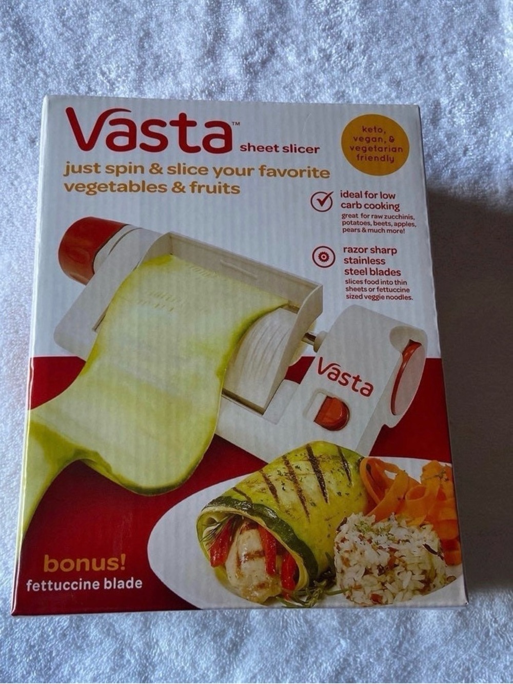 Vasta Veggie & Fruit Sheet Slicer, BPA Free
Stainless Steel Blades White and Red